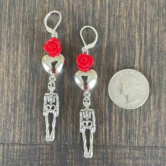 HAND CRAFTED SKELETON EARRINGS  Skeleton Charms  Hearts  Rose Beads - Picture 6 of 12